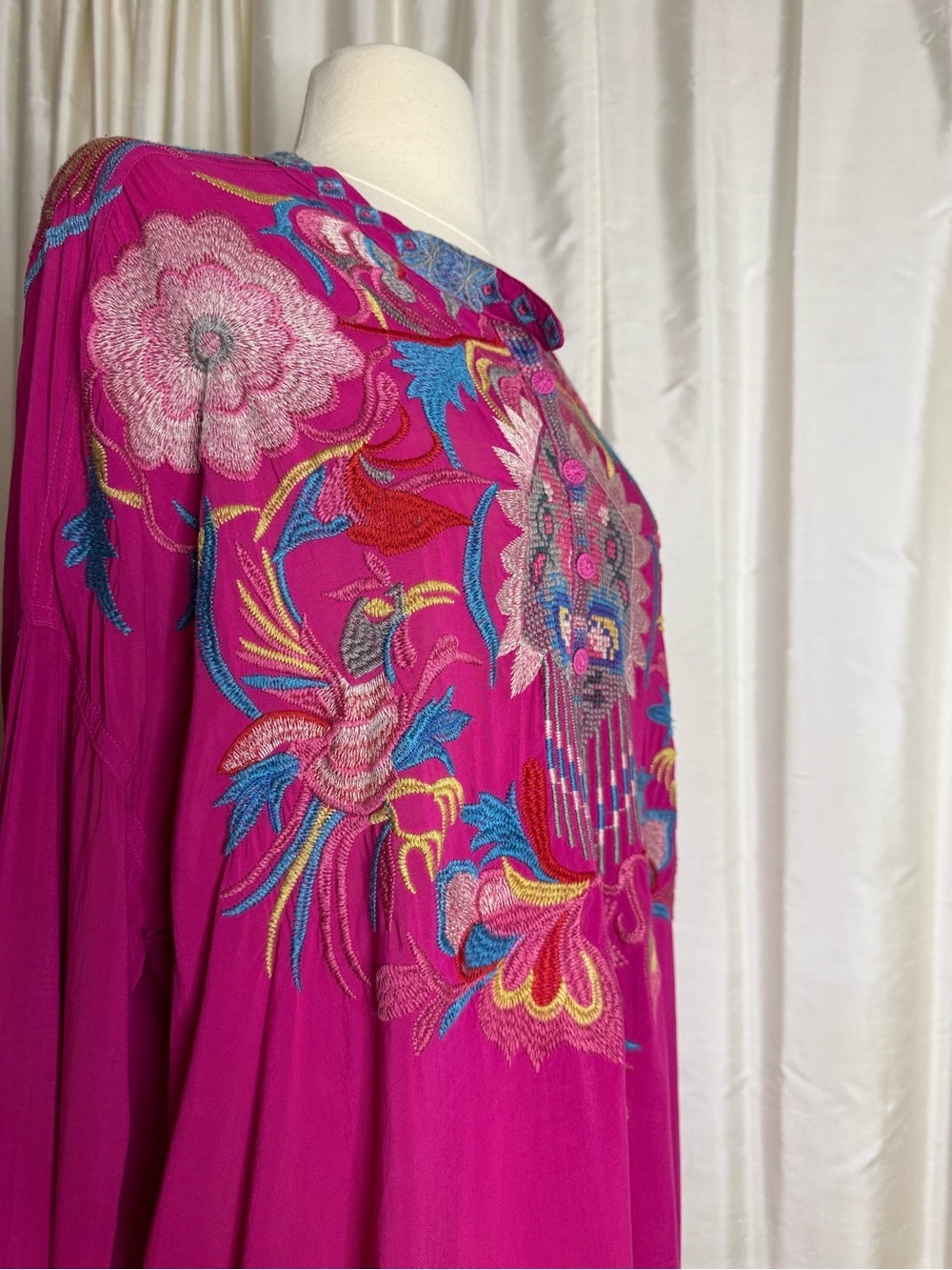 Johnny Was BIYA Embroidered Tunic M Fuchsia Pink Boho Floral Peasant Top - Picture 7 of 12